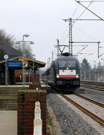 MRCE/DB ES64U2-007/ 182 507-4 mit der LZF 77644(ALA-AF) festgehalten bei der Durchfahrt in Schleswig.