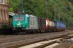 R4C/Captrain 185-CL 006/185 506-3 mit kurzem Güterzug aufgenommen in Kaub. 13.09.2013