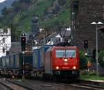 br-6-185-traxx-f140-ac1ac2-private/568377/x-rail-185-596-4-mit-walter-klv X-Rail 185 596-4 mit Walter KLV festgehalten in Kaub am Rhein. 12.09.2013