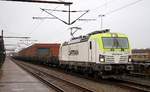 br-6-193-vectron-ac-ms/549754/der-captrainitl-vectron-6193-894-3-hat Der Captrain/ITL Vectron 6193 894-3 hat den Leerzug übernommen und wird Padborg gleich Richtung Hamburg verlassen. 07.01.2017