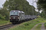br-6-193-vectron-ac-ms/825234/rail-force-one-193-623-mit RAIL Force One 193 623 mit einem Stahlbrammenzug am Haken bei Nixhof gen Kaldenkirchen fahrend am 21.9.2023.