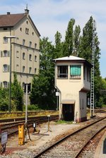 Ministellwerk/Bahnsteigüberwachung gesehen in Lindau. 02.06.12