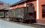 A-ÖBB Güterwagen mit Bremshaus 97.... Zfl Innsbruck 06.09.1985