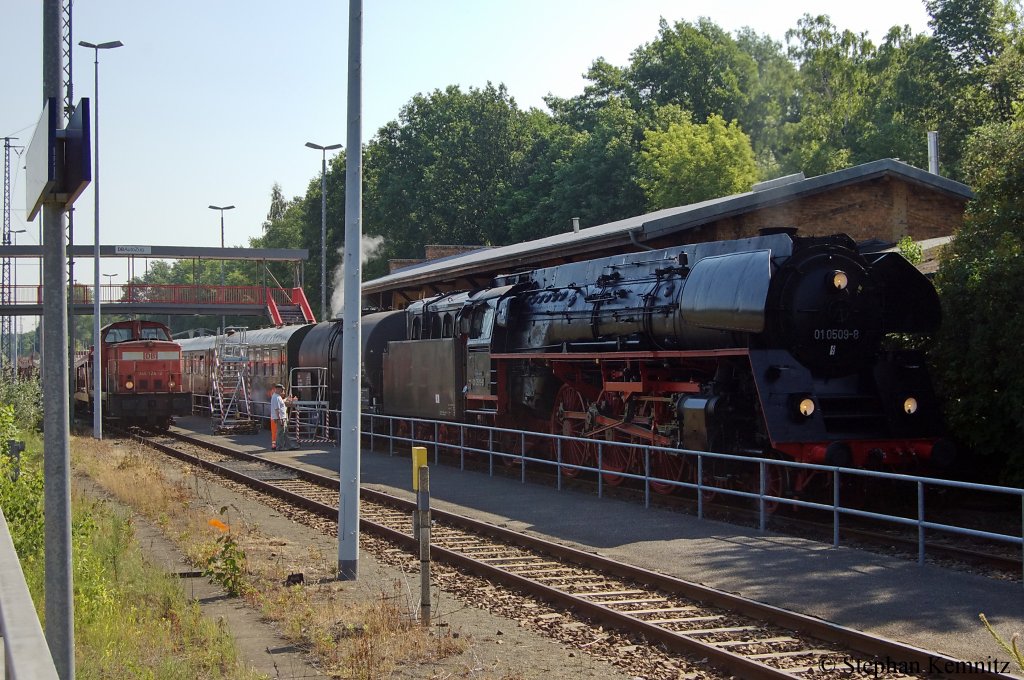 01 0509 von der PRESS mit ihrem Sonderzug in Berlin Wannsee. 06.06.2011