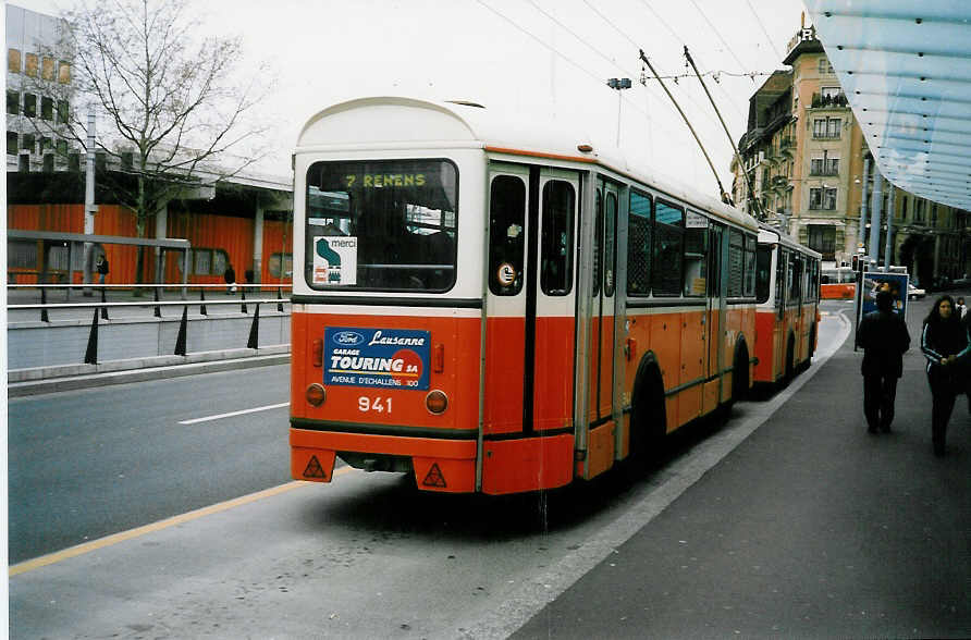 (022'306) - TL Lausanne - Nr. 941 - Moser/Eggli-Mischler Personenanhnger am 15. April 1998 in Lausanne, Chauderon