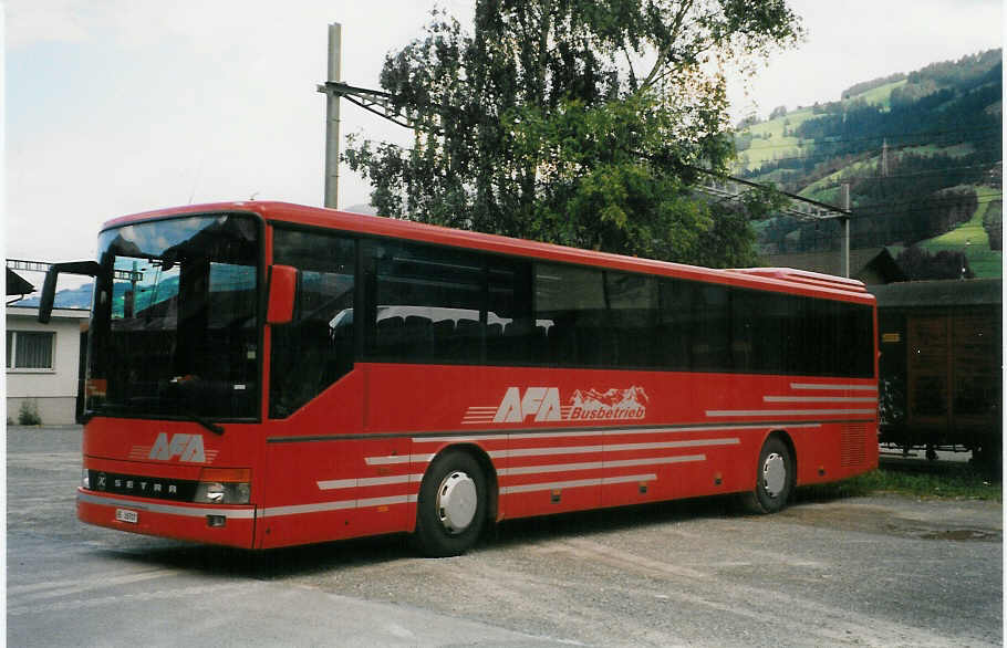 (024'605) - AFA Adelboden - Nr. 7/BE 26'707 - Setra am 14. Juli 1998 beim Gterbahnhof Frutigen