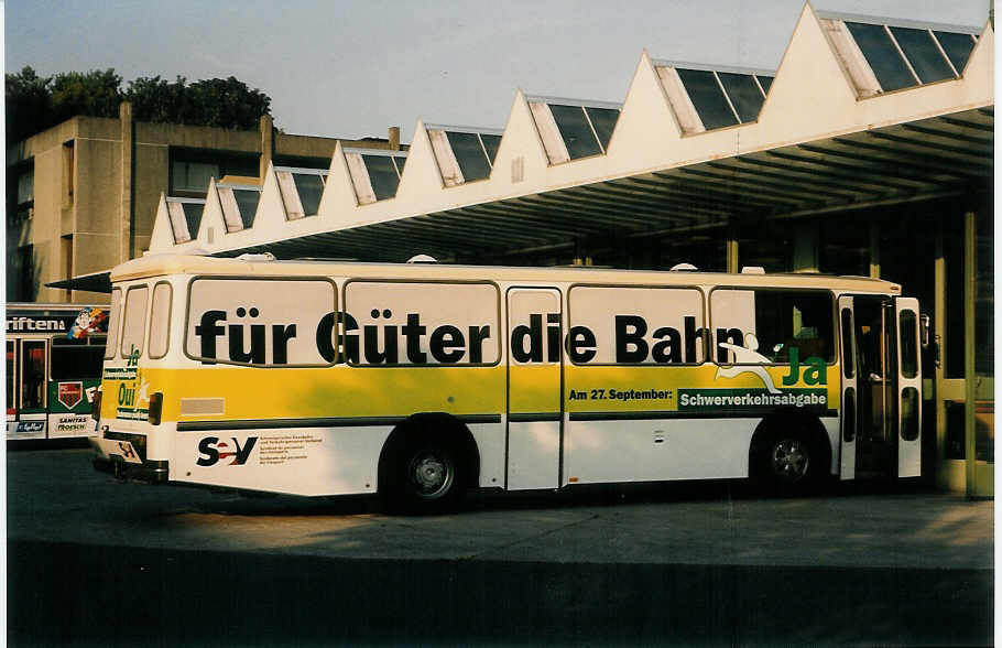 (025'208) - SEV Bern - BE 449'715 - Saurer/Tscher (ex P 24'294) am 12. August 1998 in Thun, Garage STI