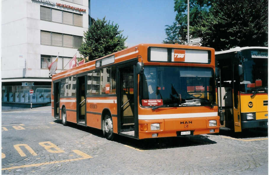 (025'730) - RVBW Wettingen - Nr. 68/AG 19'491 - MAN am 26. August 1998 beim Bahnhof Thun (Einsatz TSG)