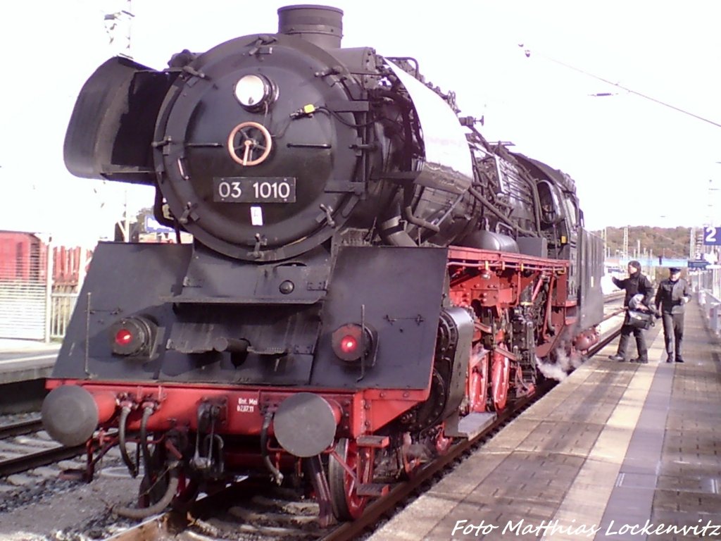 03 1010 Im Bahnhof Bergen auf Rgen am 27.10.12