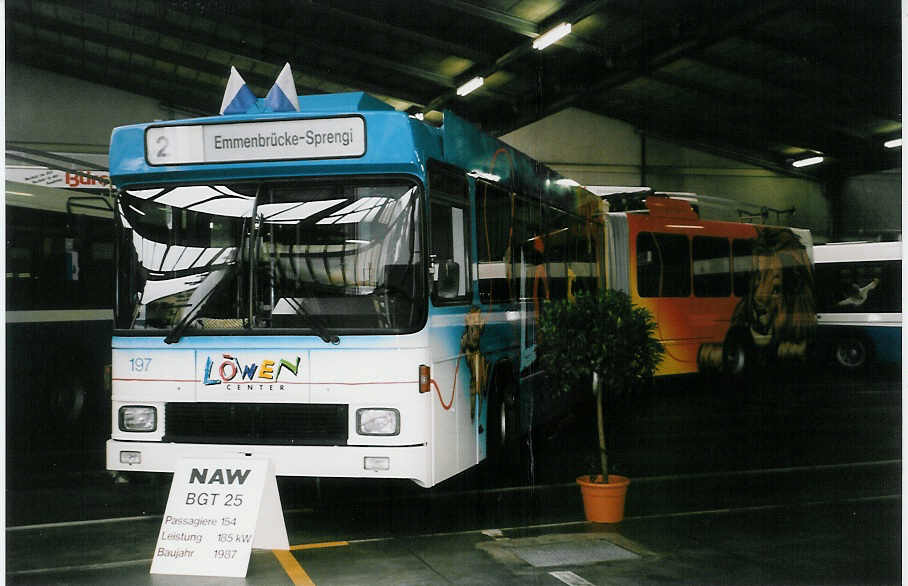 (035'608) - VBL Luzern - Nr. 197 - NAW/Hess Gelenktrolleybus am 28. August 1999 in Luzern, Depot