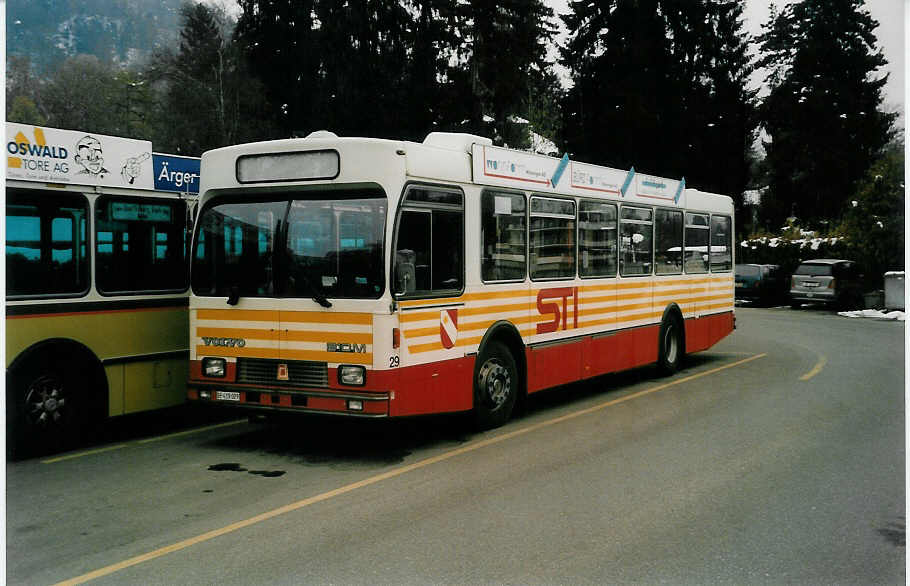 (037'902) - STI Thun - Nr. 29/BE 419'029 - Volvo/R&J (ex SAT Thun Nr. 29) am 26. November 1999 bei der Schifflndte Thun