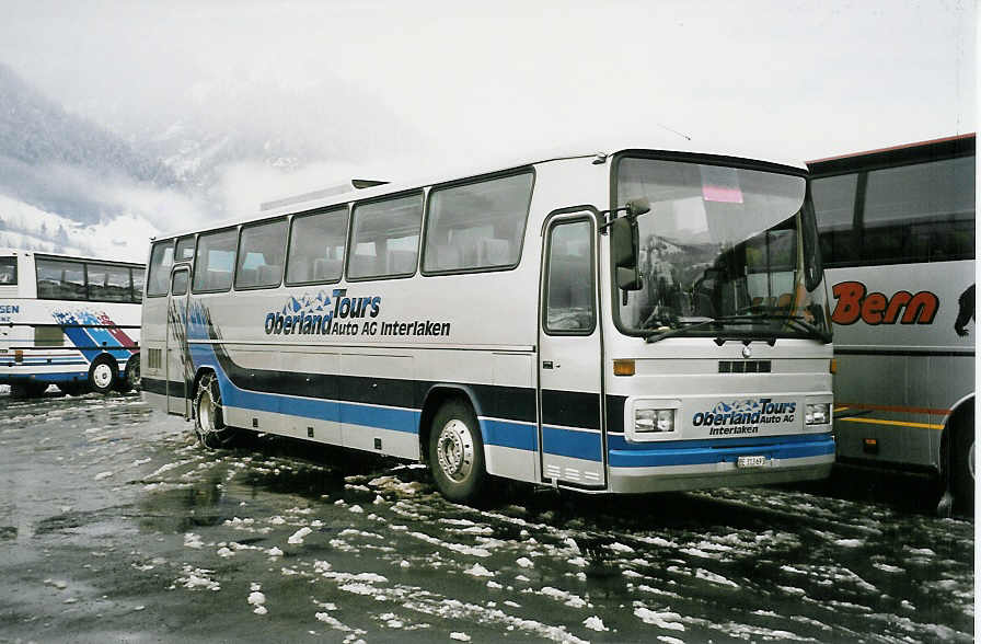 (038'926) - AAGI Interlaken - Nr. 21/BE 313'693 - Mercedes am 19. Februar 2000 in Frutigen, Flugplatz