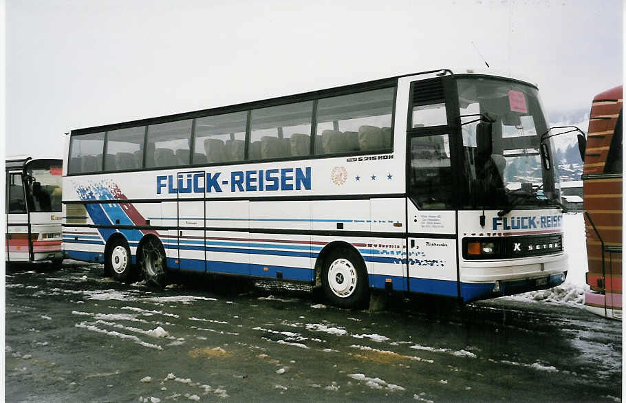 (038'928) - Flck, Brienz - BE 13'878 - Setra am 19. Februar 2000 in Frutigen, Flugplatz