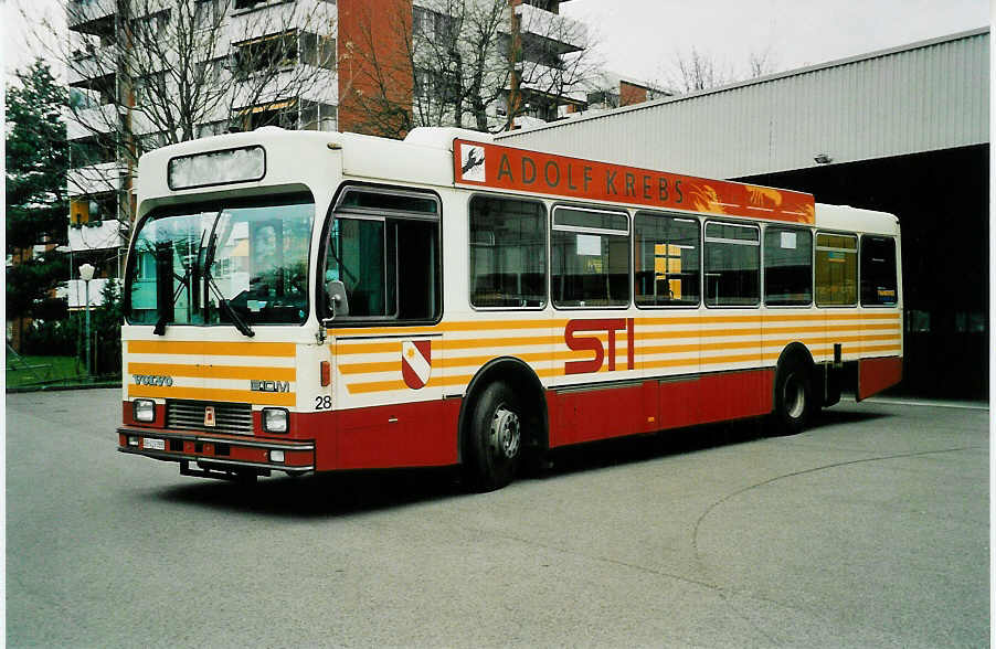 (039'929) - STI Thun - Nr. 28/BE 419'028 - Volvo/R&J (ex SAT Thun Nr. 28) am 24. Mrz 2000 in Thun, Garage