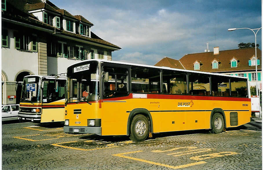 (043'432) - Burri, Teuffenthal - BE 60'582 - NAW/R&J am 9. Oktober 2000 beim Bahnhof Thun