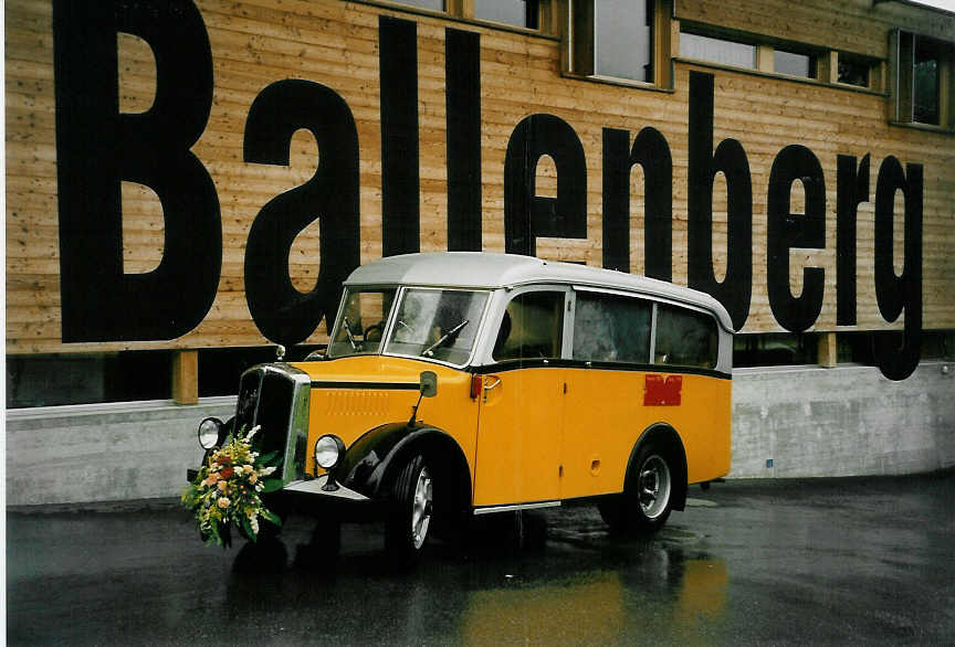 (047'024) - Rieser, Htten - ZH 65'038 - Saurer/Saurer (ex Bastler im Sihltal; ex Lienert, Einsiedeln; ex Steiner, Meikirch) am 10. Juni 2001 in Ballenberg, West