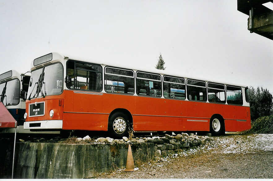 (051'520) - TL Lausanne - Nr. 356 - MAN am 7. Januar 2002 in Btzberg, Heiniger