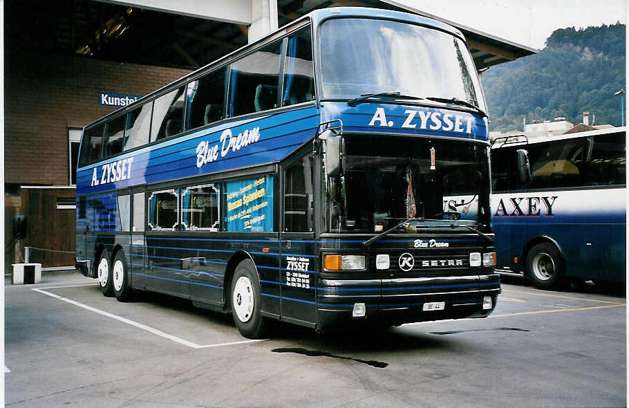 (055'414) - Zysset, Kirchdorf - BE 44 - Setra am 21. August 2002 in Thun, Grabengut