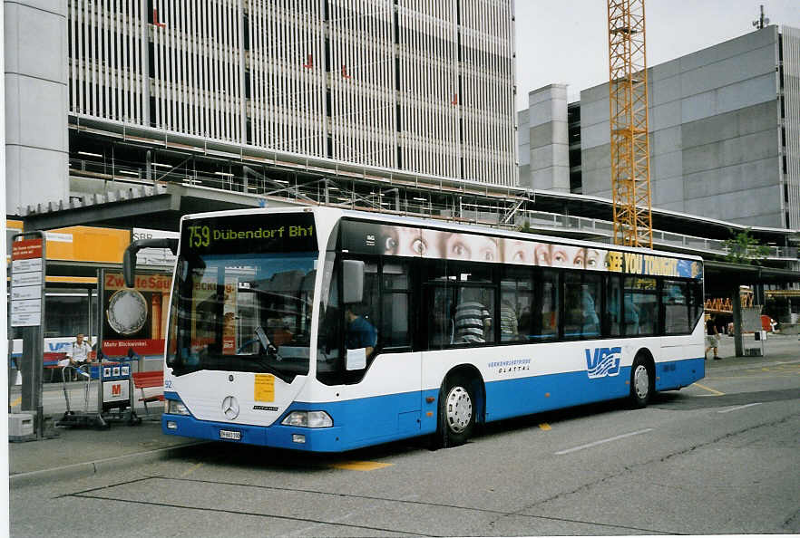 (061'913) - Welti-Furrer, Zrich - Nr. 92/ZH 661'192 - Mercedes am 25. Juli 2003 in Zrich, Flughafen