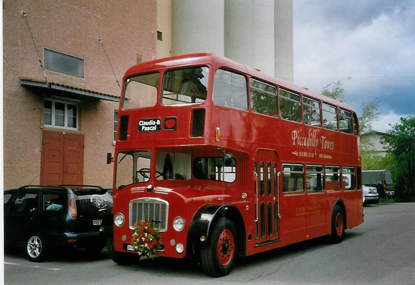 (067'319) - Piccadilly Tours, Winterthur - ZH 561'006 - Bristol (ex Londonbus Nr. FLF 160) am 8. Mai 2004 in Matzingen, Restaurant Mhli