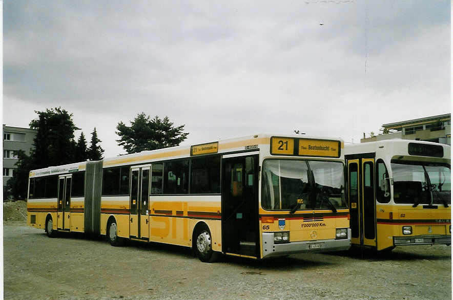 (068'802) - STI Thun - Nr. 65/BE 435'065 - Mercedes am 1. Juli 2004 in Thun, Garage