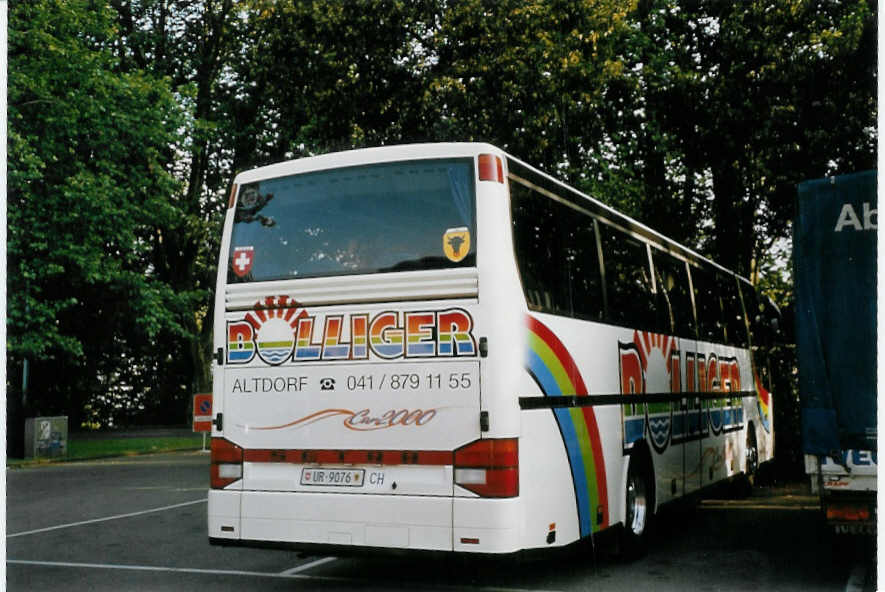 (069'534) - Bolliger, Unterschchen - UR 9076 - Setra am 22. Juli 2004 in Thun, Grabengut