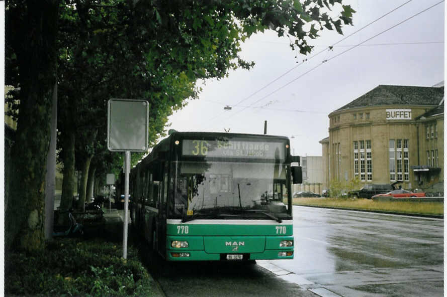 (069'720) - BVB Basel - Nr. 770/BS 3270 - MAN am 24. Juli 2004 in Basel, Badischer Bahnhof