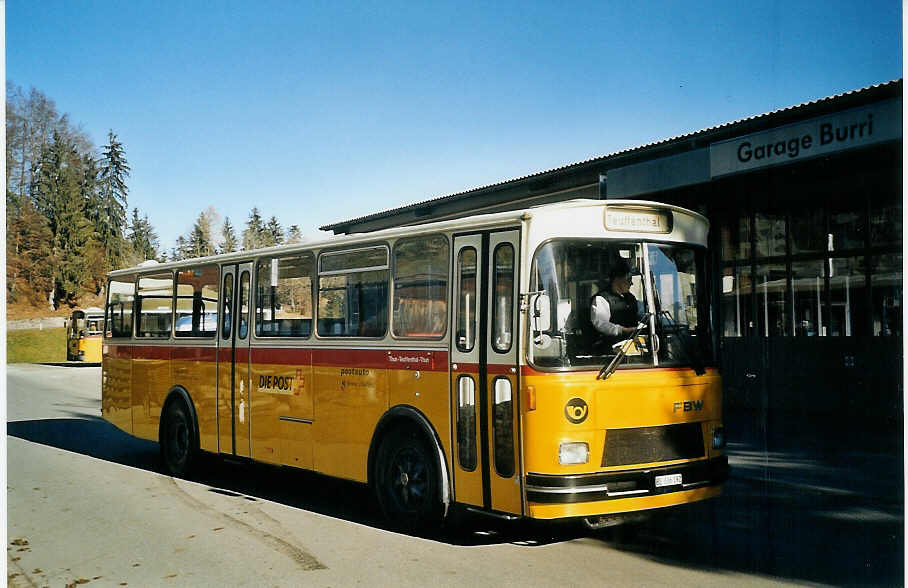 (073'107) - Burri, Teuffenthal - BE 336'192 - FBW/R&J am 12. Dezember 2004 in Teuffenthal, Garage