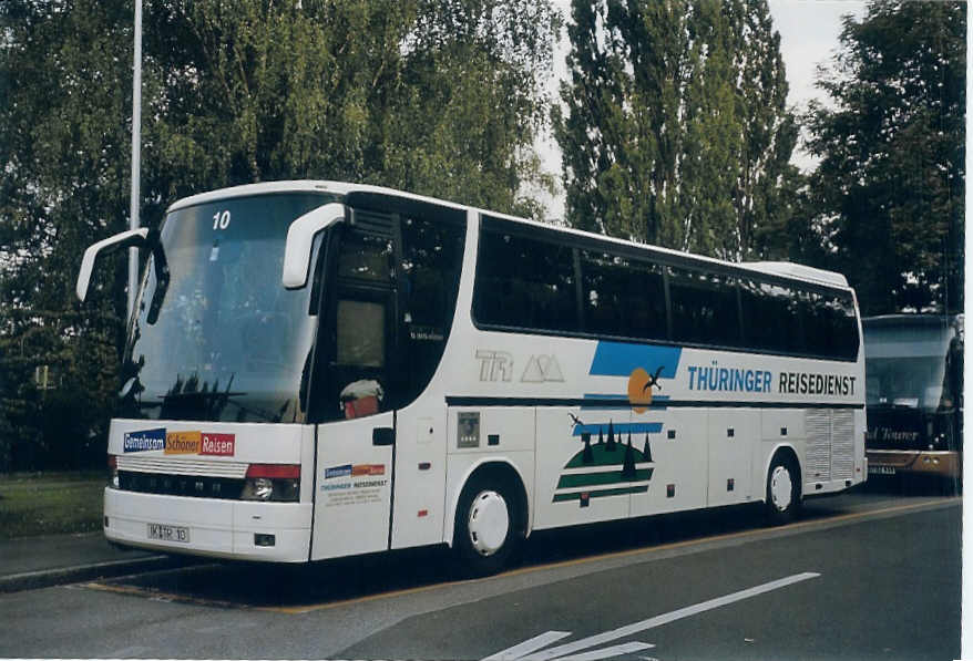 (077'425) - Aus Deutschland: Thringer Reisedienst, Ilmenau - Nr. 10/IK-TR 10 - Setra am 17. Juni 2005 in Thun, Lachen