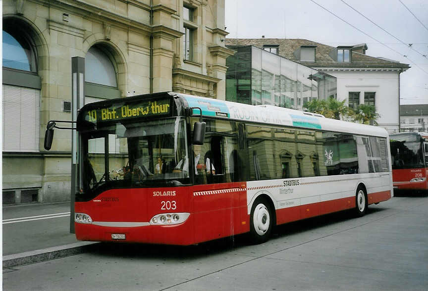 (077'522) - SW Winterthur - Nr. 203/ZH 730'203 - Solaris am 18. Juni 2005 beim Hauptbahnhof Winterthur