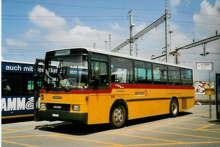 (077'718) - Schuler, Feusisberg - SZ 1787 - NAW/Hess am 18. Juni 2005 beim Bahnhof Pfffikon