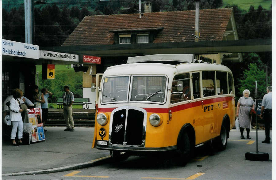 (078'004) - Schmid, Thrishaus - Nr. 3/BE 26'206 - Saurer/Gangloff (ex Geiger, Adelboden Nr. 3) am 25. Juni 2005 beim Bahnhof Reichenbach