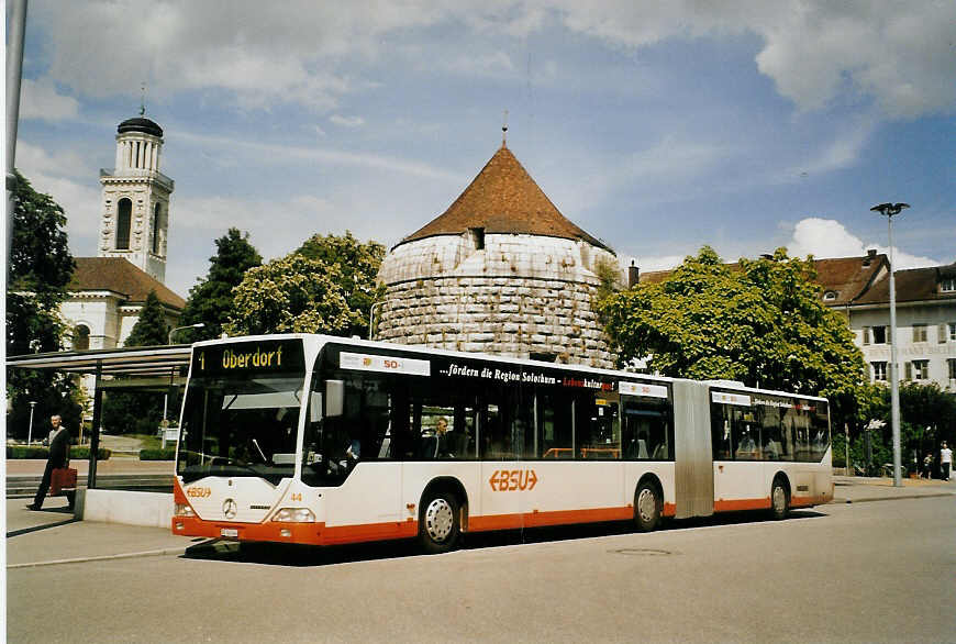 (078'305) - BSU Solothurn - Nr. 44/SO 143'444 - Mercedes am 9. Juli 2005 in Solothurn, Amthausplatz