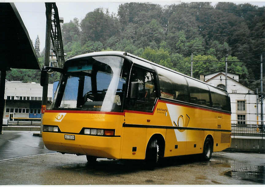 (078'326) - Steiner, Altbron - LU 15'518 - Neoplan am 11. Juli 2005 beim Bahnhof Wolhusen