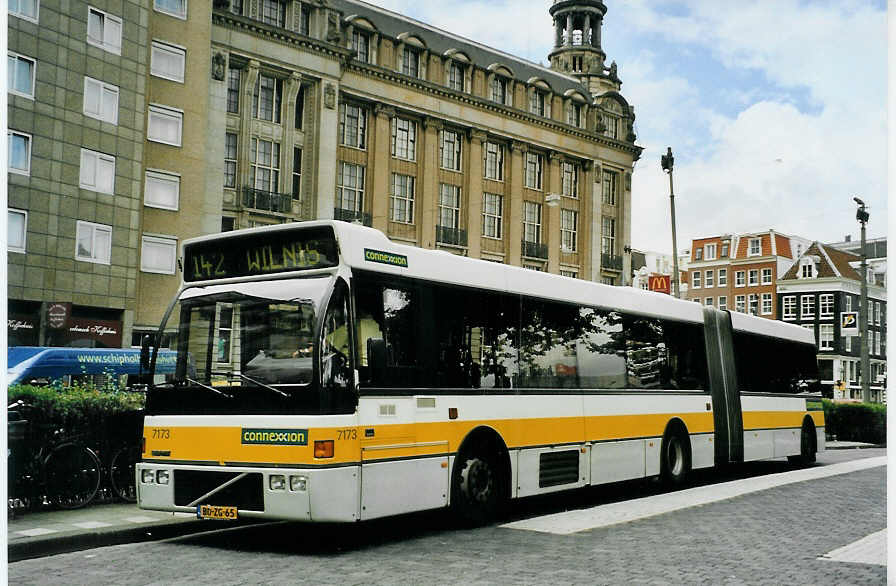 (078'731) - Connexxion - Nr. 7173/BD-ZG-65 - Volvo/Berkhof am 20. Juli 2005 beim Bahnhof Amsterdam