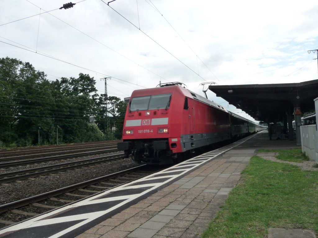 101 078 durchfhrt am 08.08.2012 mit einem Intercity Kln-West.