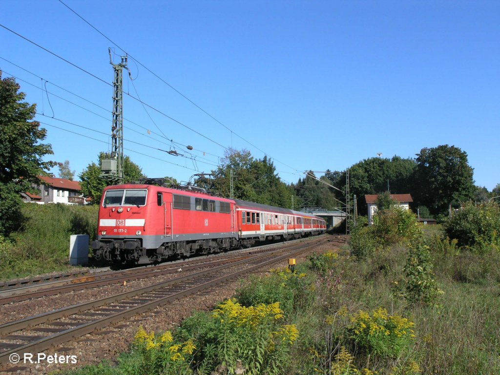 111 177-2 erreicht Undorf mit einer RB neumarkt(Oberpfalz). 09.09.08