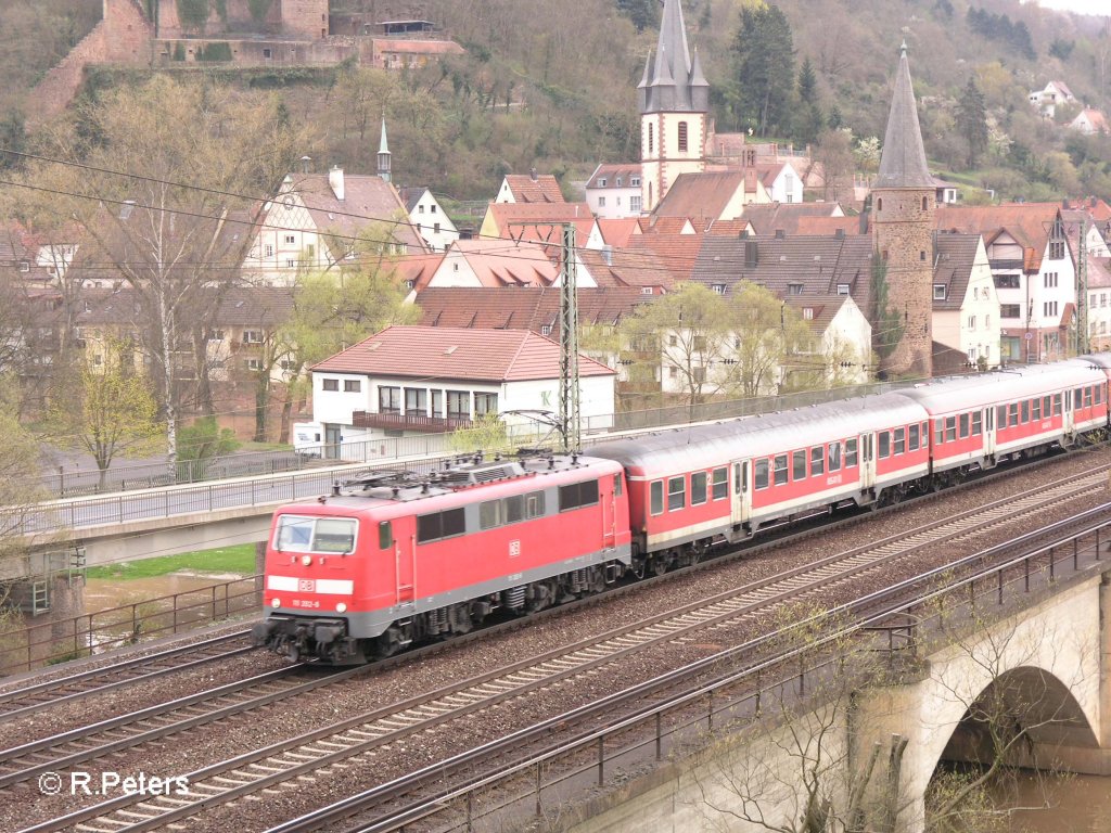 111 202-6 verlsst Gemnden mit einer RB Schweinfurt. 12.04.08