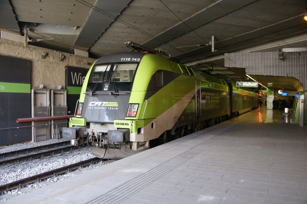 1116 142 des  City Airport Train  am 17. Mrz 2012.