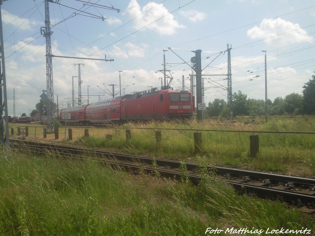 112 104 rangiert sich raus ausm BW in Richtung Hbf in Rostock am 22.6.13