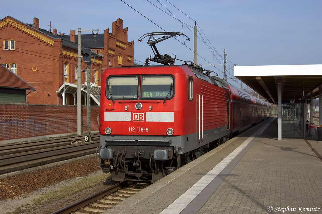 112 116-9 mit dem RE4 (RE 37311) von Rathenow nach Jterbog in Rathenow. 27.03.2012