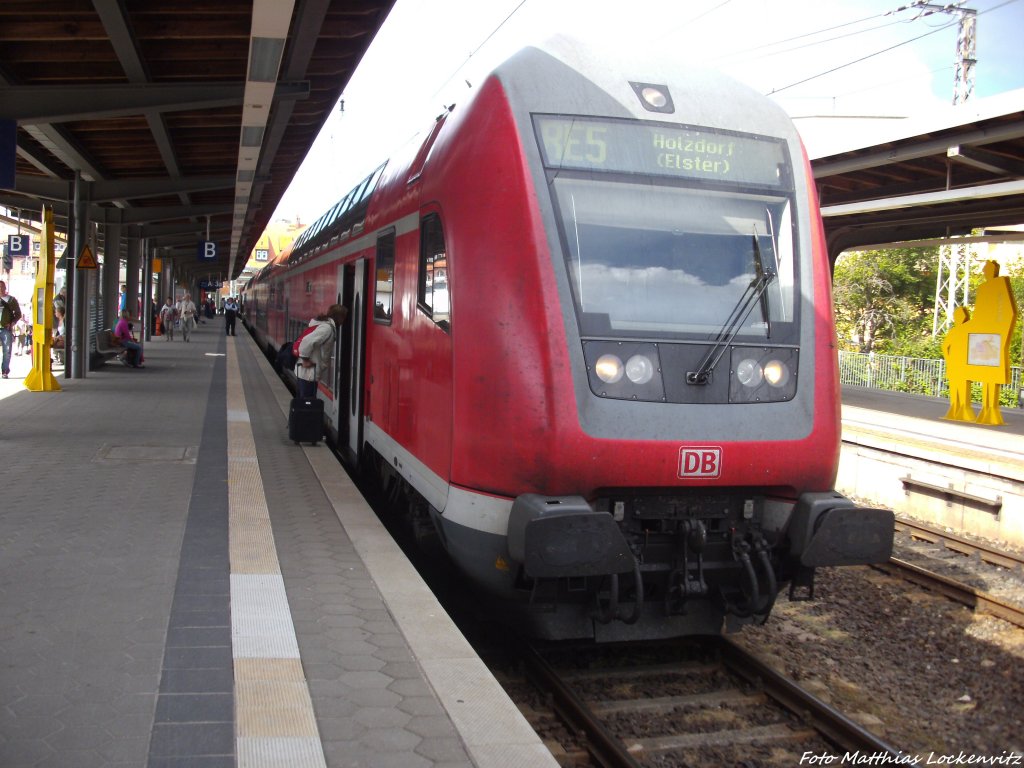 112 120 als RE5 nach Holzdorf (Elster) im Bahnhof Stralsund Hbf am 13.8.13