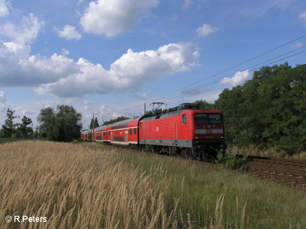 112 124-3 erreicht gleich mit dme RE1, Eisenhttenstadt. 22.08.08