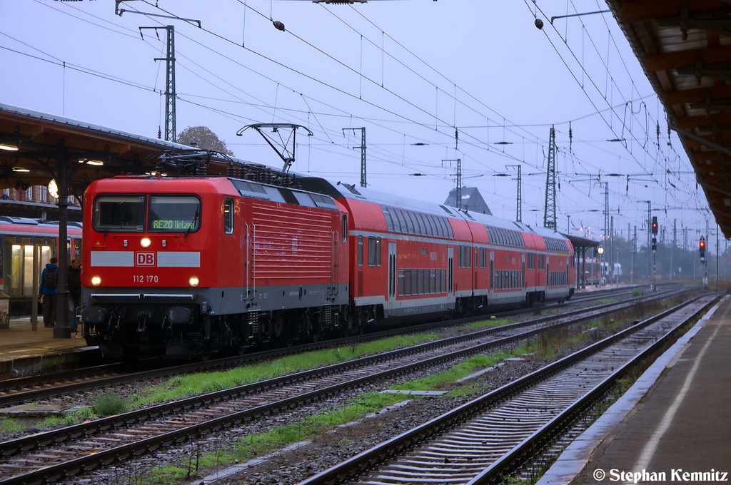 112 170 mit dem RE20 (RE 17716) von Halle(Saale)Hbf nach Uelzen in Stendal. 12.10.2012