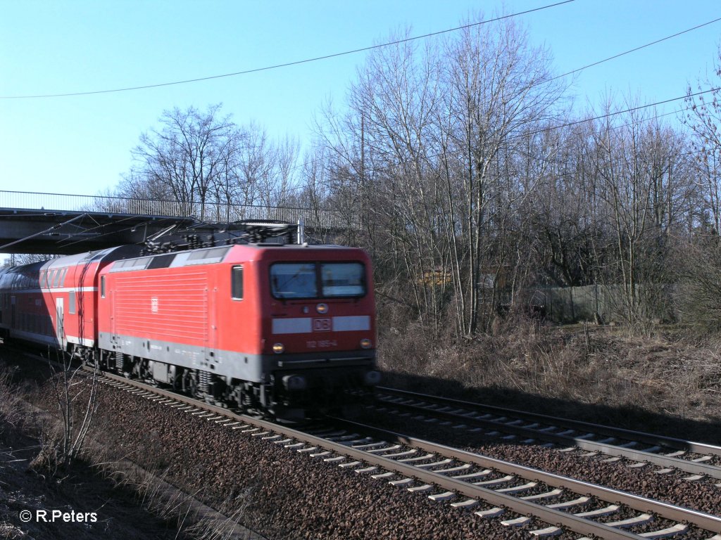 112 185-4 mit RE1 bei Frankfurt/Oder Nuhnen. 07.03.11