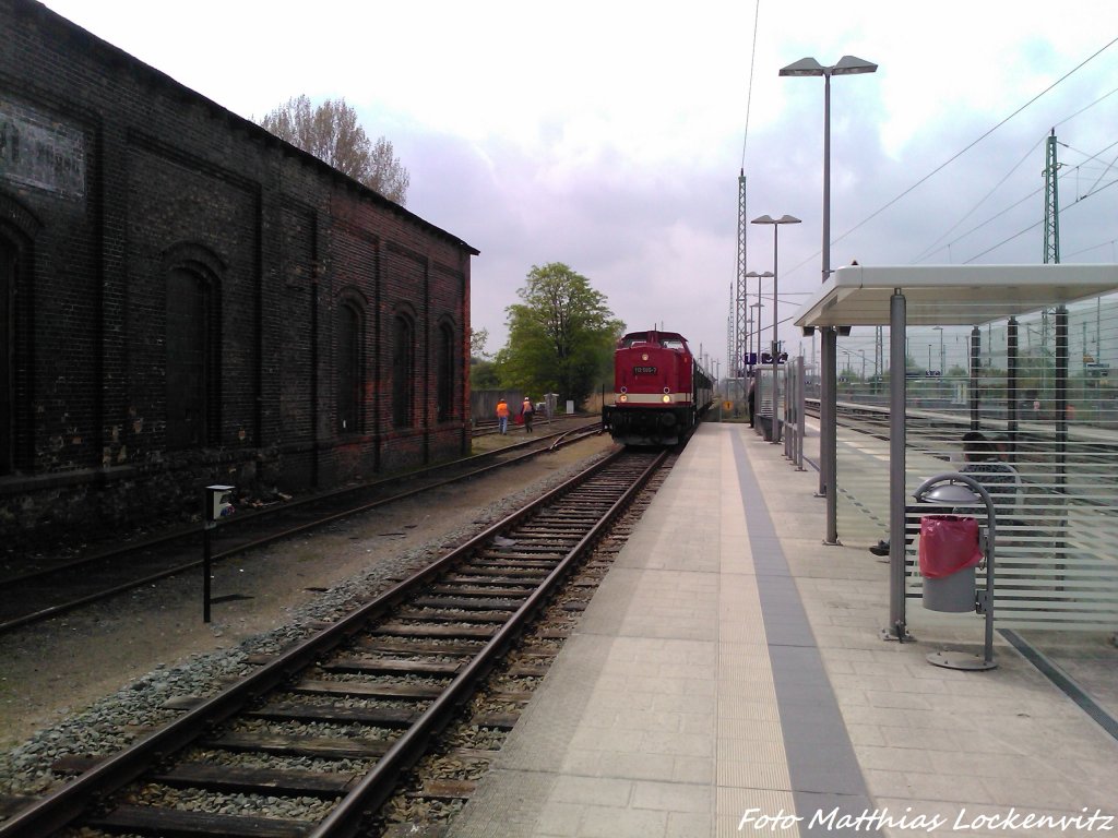 112 565-7 (DB 202 565-8) beider Einfahrt in Bergen auf Rgen am 11.5.13