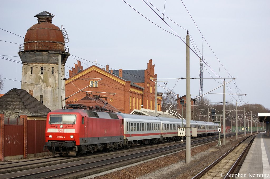 120 105-2 mit dem IC 1919 nach Kln in Rathenow. 13.03.2011