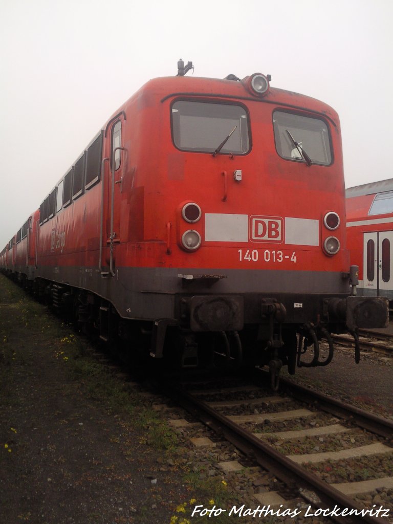 140 013-4 in Mukran am 21.10.12