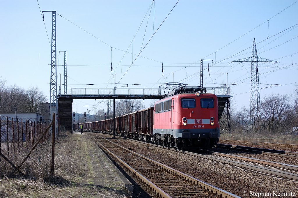 140 218-9 mit Eas-x Ganzzug in Saarmund. 29.03.2011