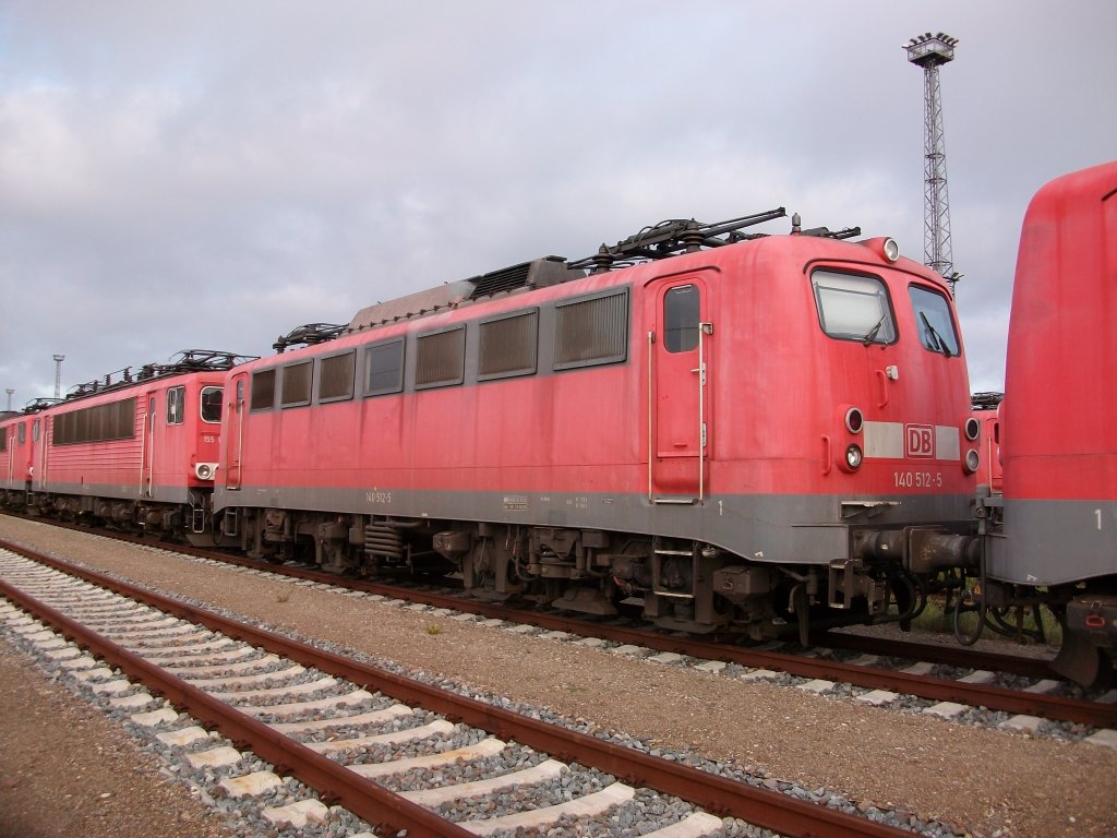 140 512-5 ex.Bh Seelze am 13.November 2010 z-gestellt in Rostock Seehafen.